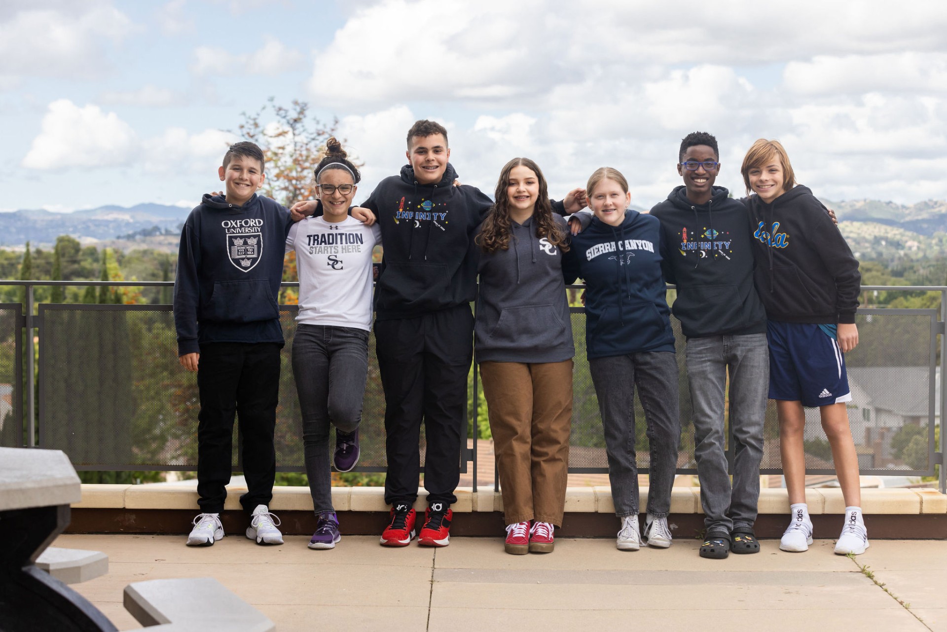 A group of Middle School students pictured on Sierra Canyon's Upper Campus.