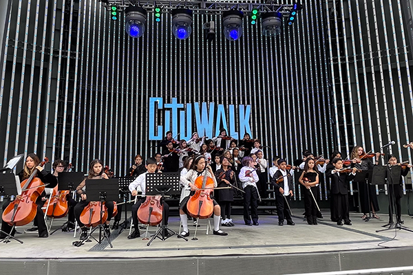 SC Chamber Ensemble Performs at Universal Studios